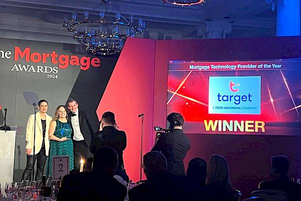 W  Celebrating Success: Mortgage Hub Wins Mortgage Technology Provider of the Year!